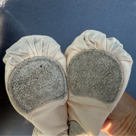 Capezio Girls Light Pink Canvas 12M Kids Ballet Shoes 🩰slippers - Picture 12 of 16